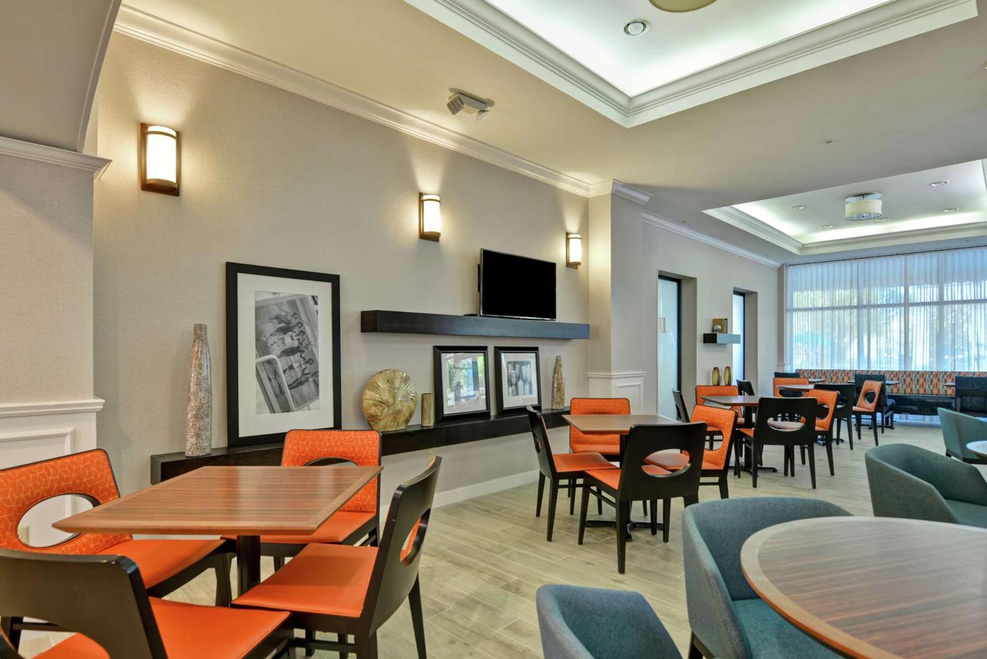 Hampton Inn Palm Beach Gardens Exterior photo