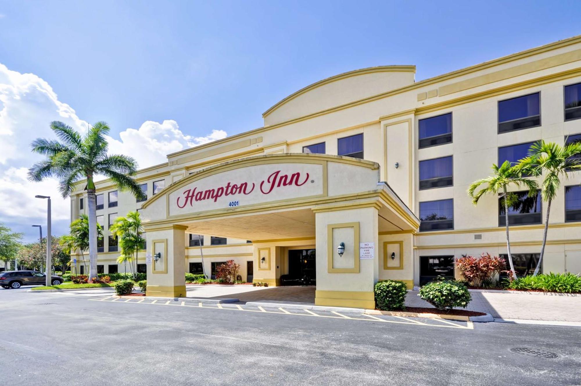 Hampton Inn Palm Beach Gardens Exterior photo