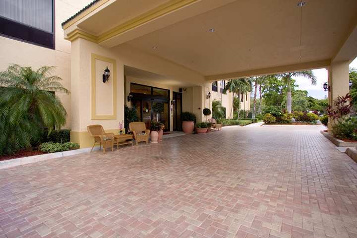 Hampton Inn Palm Beach Gardens Interior photo